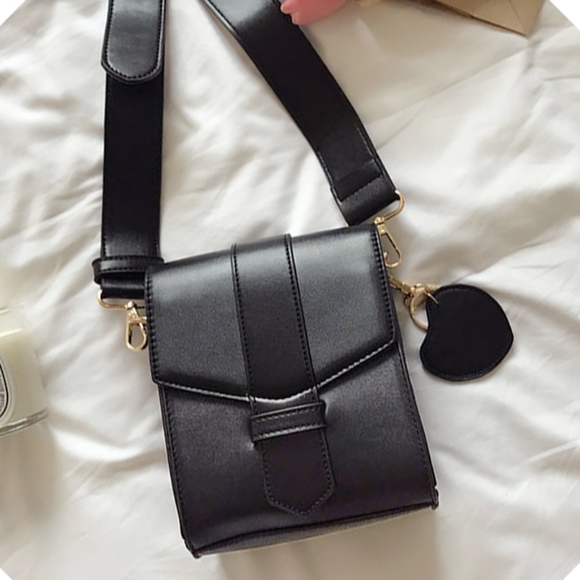 LAST ONE Crossbody Bag w/Wide PU & Chain Strap - Picture 2 of 8